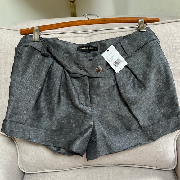 Cynthia Steffe Pants - NWT Cynthia Steffens Charcoal Gray Shorts Size 6
